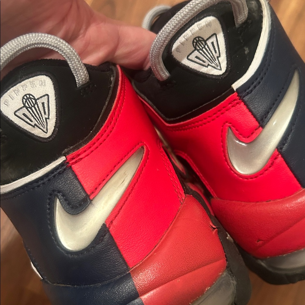 Nike Men’s Sneakers Black and Red - Picture 5 of 6
